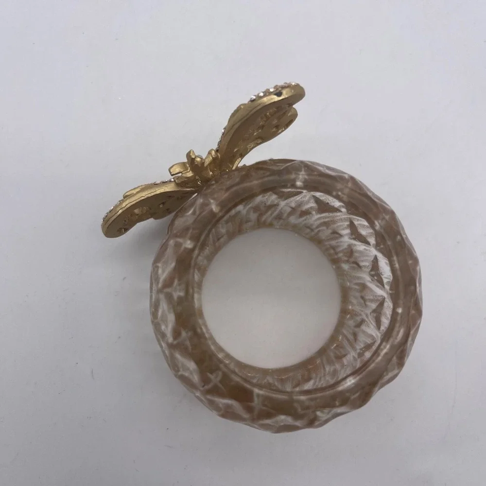 RARE JAY STRONGWATER BLUSH DRAGONFLY‎ FIGURINE CRYSTAL NAPKIN RING